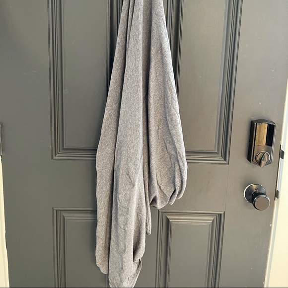 Lululemon jersey möbius twist scarf - Picture 2 of 3